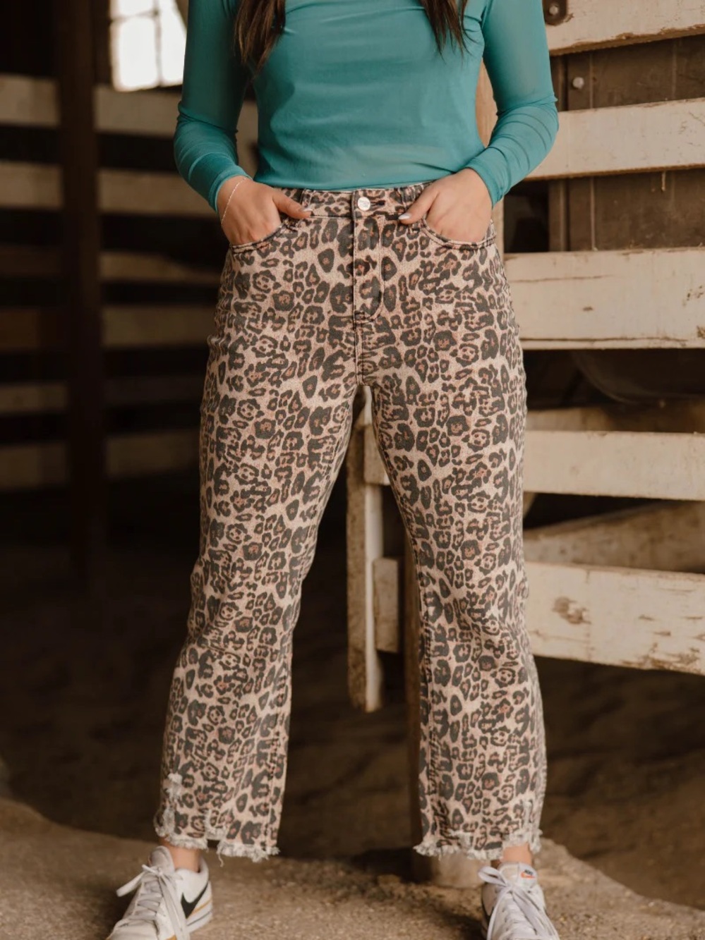 NWT Sterling Kreek Leopard Print Crop Ankle Jeans